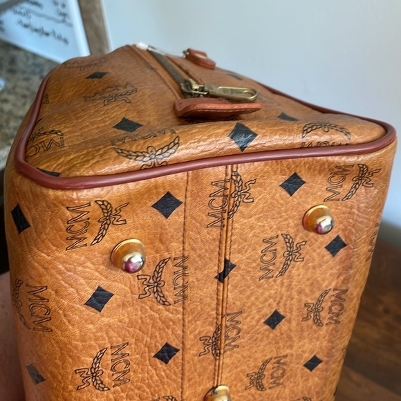 MCM Boston Bag - Picture 12 of 16